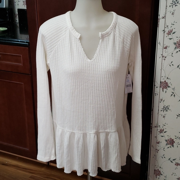 Time and Tru Tops - NWT Women's Shirt